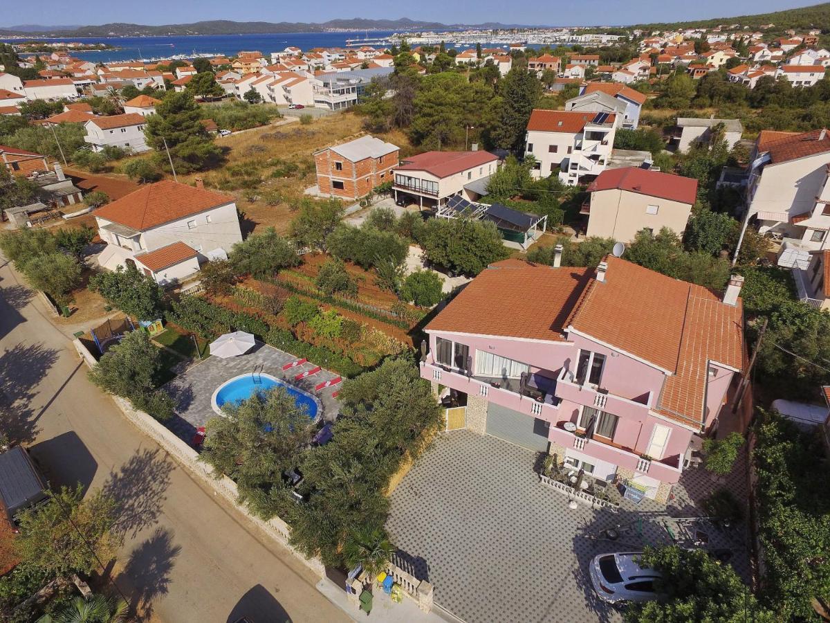 Apartment With Private Pool Sukošan Εξωτερικό φωτογραφία