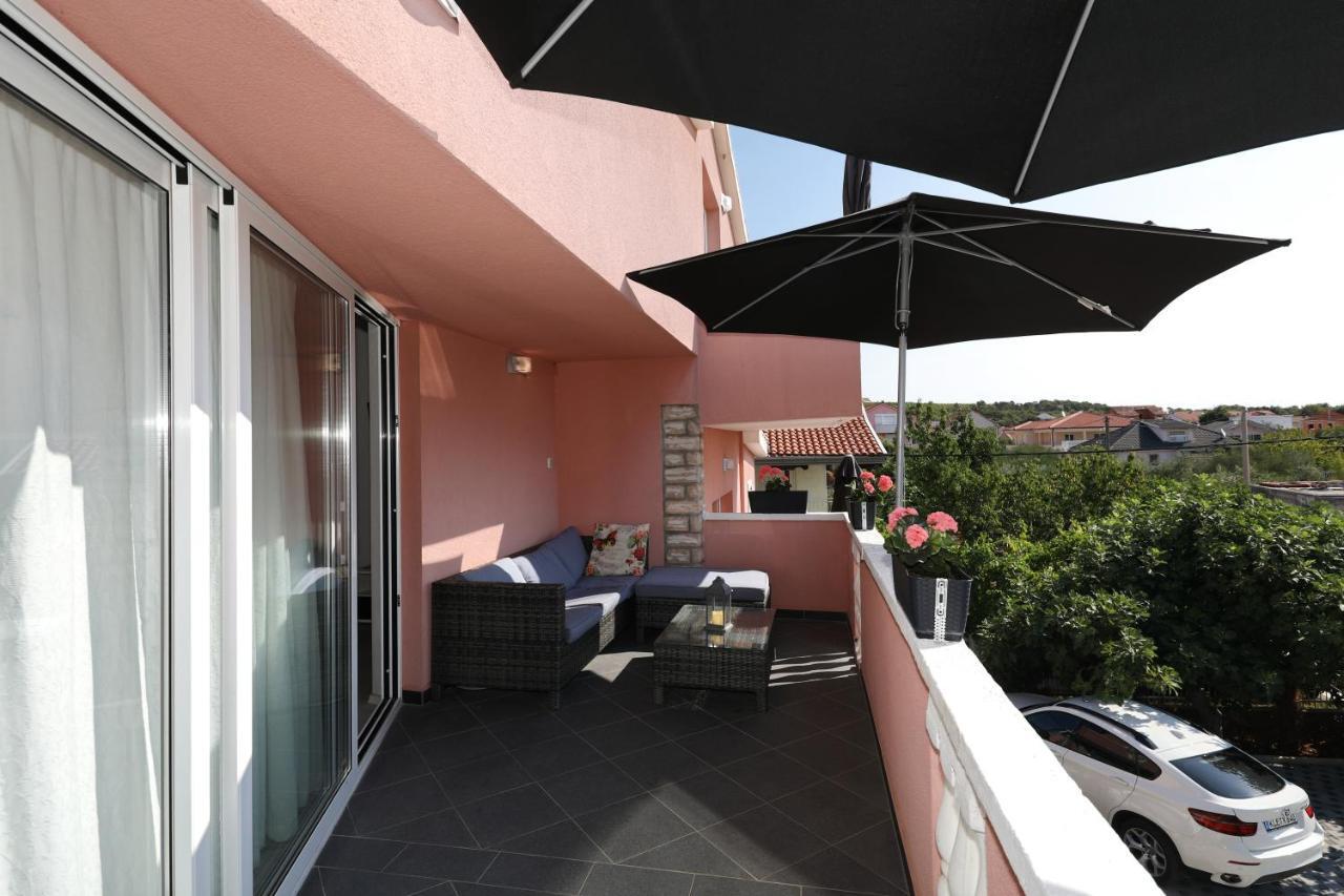 Apartment With Private Pool Sukošan Εξωτερικό φωτογραφία